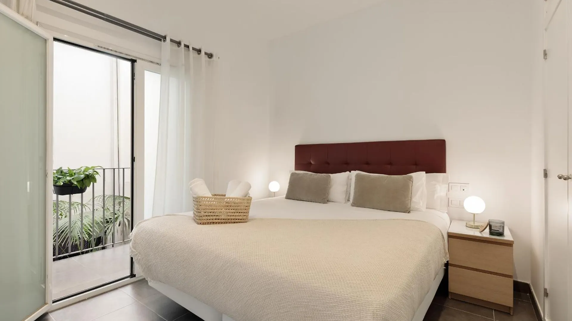 Ola Living Macba Apartment Barcelona